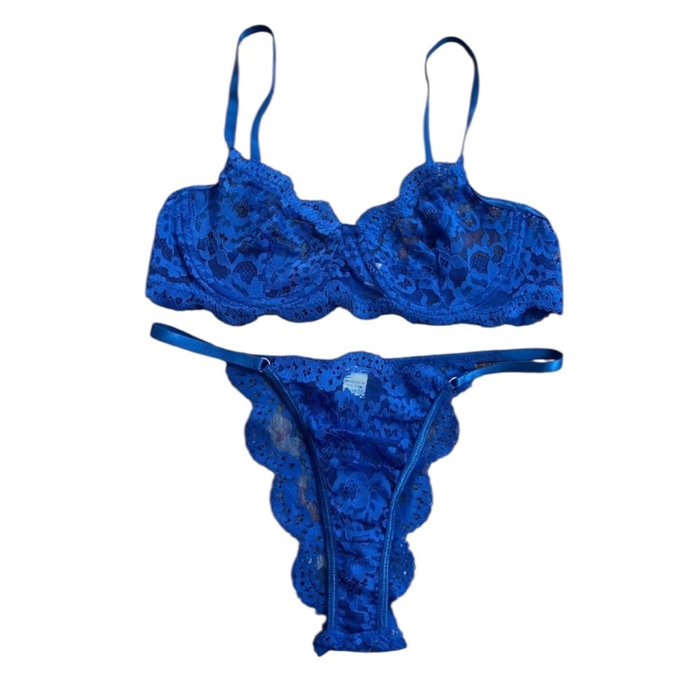 Boutique Womens Blue Lace Bra and Panty Set‎ medium NWOT